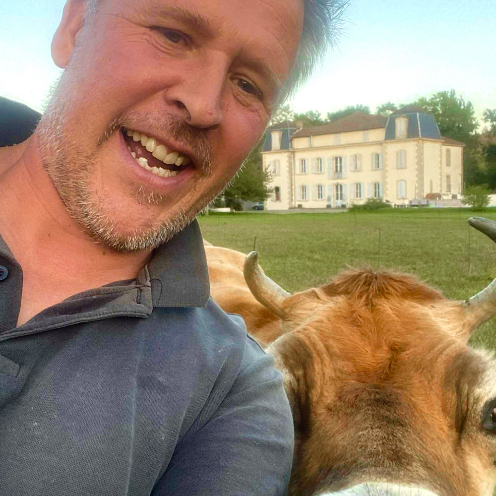 Julian avec Amber la vache